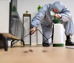 سمپاشی با ضمانت در کرمان